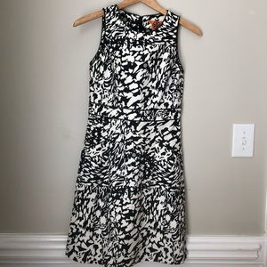 Tory Burch size 0 (XS) black & cream a-line dress